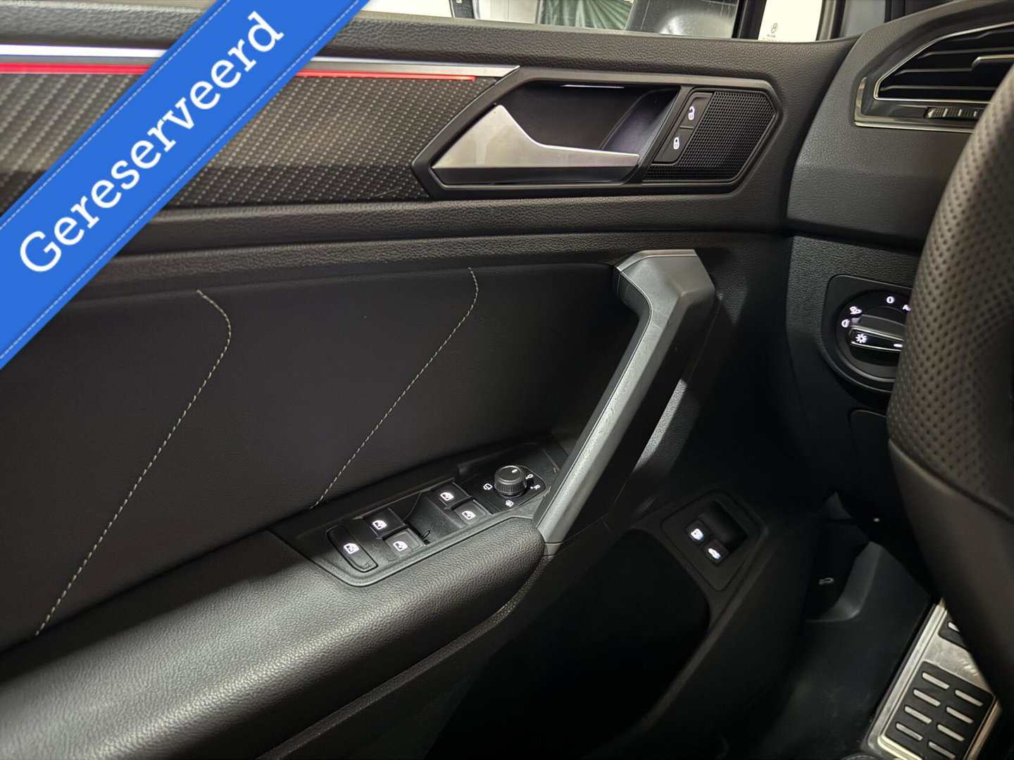 Volkswagen Tiguan 1.4 TSI eHybrid R-Line Pano Leer Sfeer Trekh. Carplay
