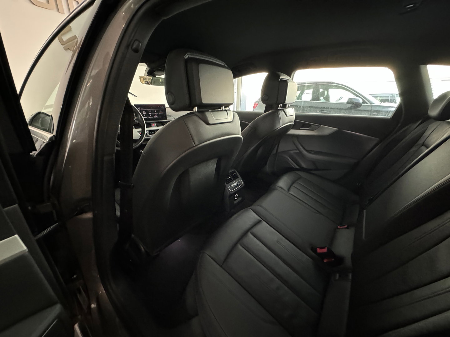 Audi A4 Avant 35 TFSI Launch edition Sport Memory|Leer|CarPlay