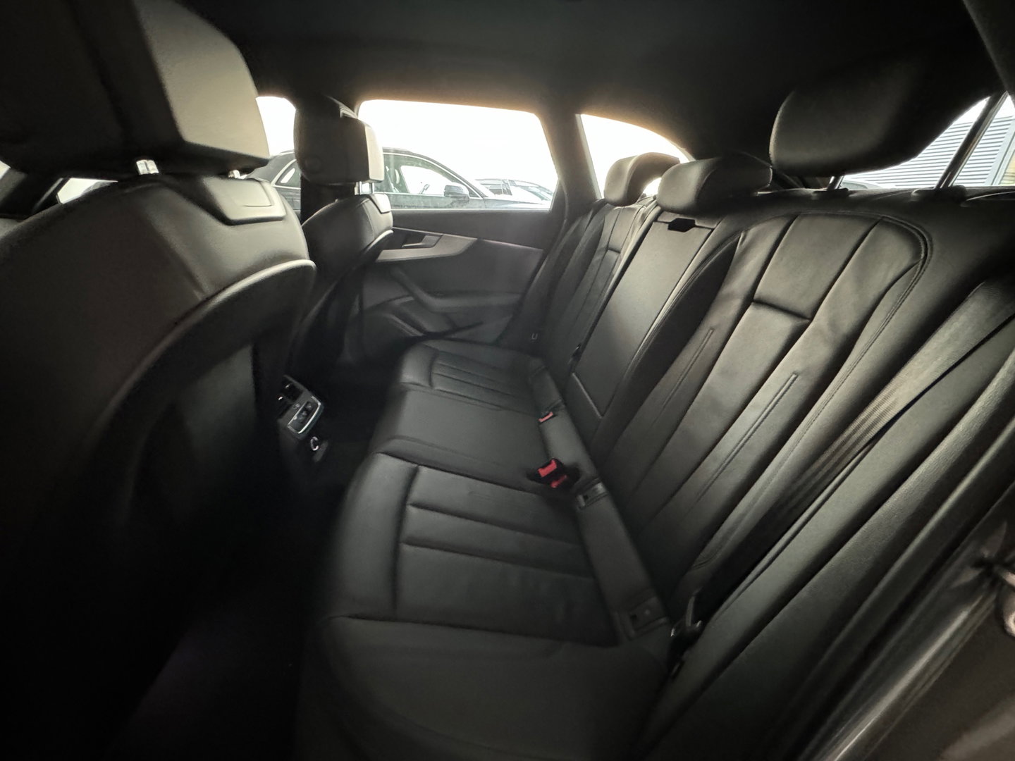 Audi A4 Avant 35 TFSI Launch edition Sport Memory|Leer|CarPlay