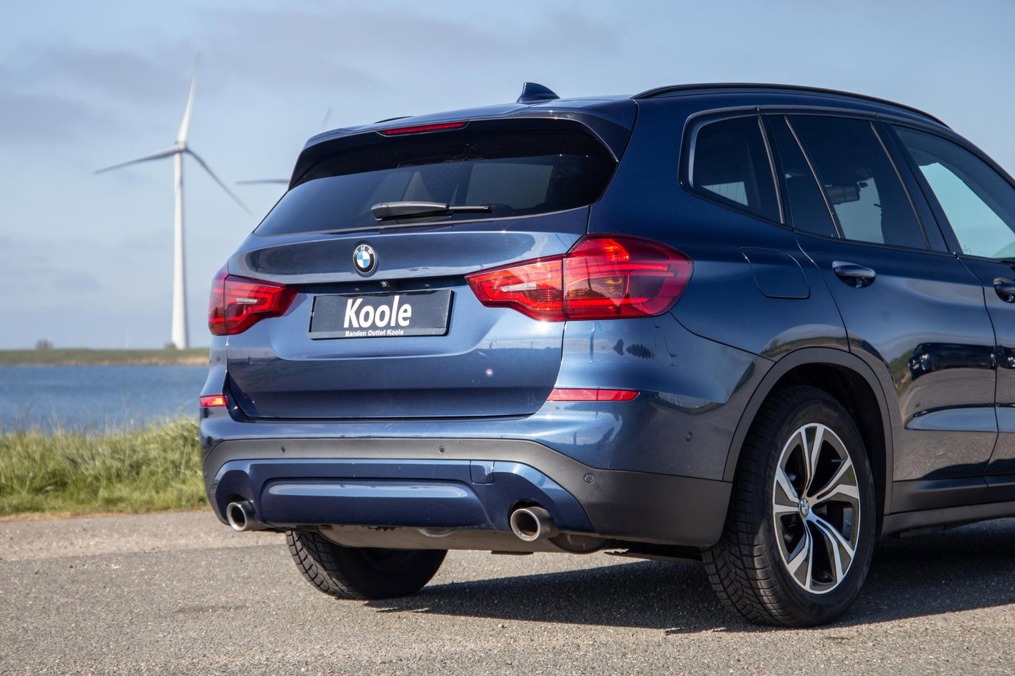 BMW X3 xDrive30e Executive BLACK LINE / PANORAMA DAK / CARPLAY / LEER / STOELVERWARMING / CAMERA