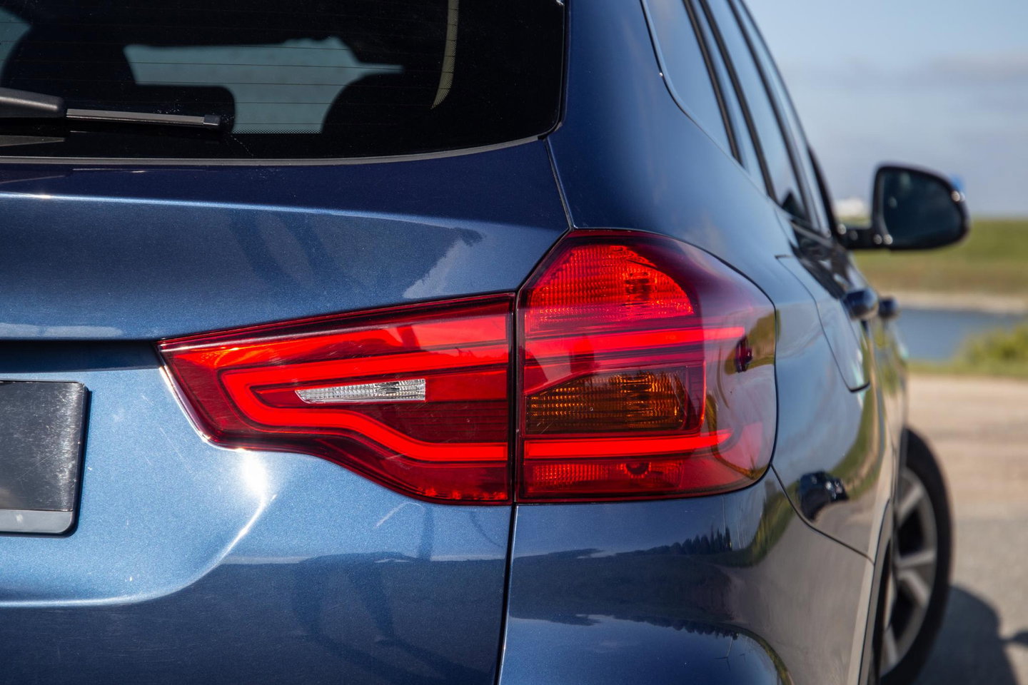 BMW X3 xDrive30e Executive BLACK LINE / PANORAMA DAK / CARPLAY / LEER / STOELVERWARMING / CAMERA