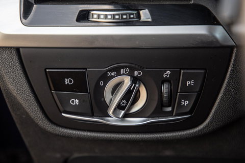 BMW X3 xDrive30e Executive BLACK LINE / PANORAMA DAK / CARPLAY / LEER / STOELVERWARMING / CAMERA