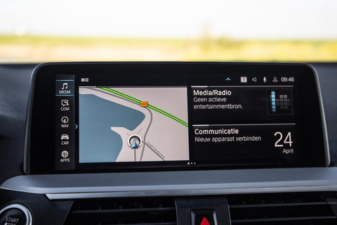 BMW X3 xDrive30e Executive BLACK LINE / PANORAMA DAK / CARPLAY / LEER / STOELVERWARMING / CAMERA