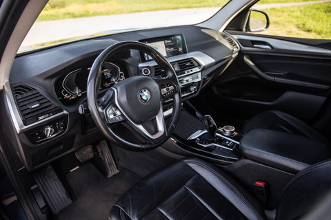 BMW X3 xDrive30e Executive BLACK LINE / PANORAMA DAK / CARPLAY / LEER / STOELVERWARMING / CAMERA