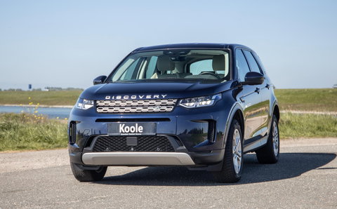 Land Rover Discovery Sport P300e 1.5 SE CARPLAY / TREKHAAK / CREME LEDER / DEALER ONDERHOUDEN / 360 CAMERA