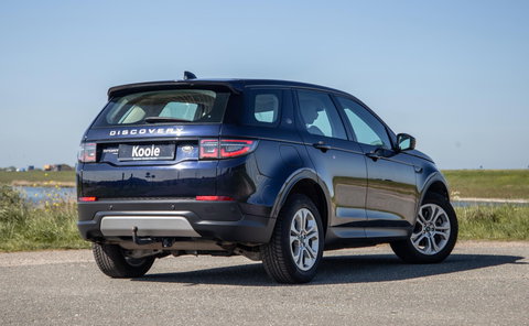 Land Rover Discovery Sport P300e 1.5 SE CARPLAY / TREKHAAK / CREME LEDER / DEALER ONDERHOUDEN / 360 CAMERA