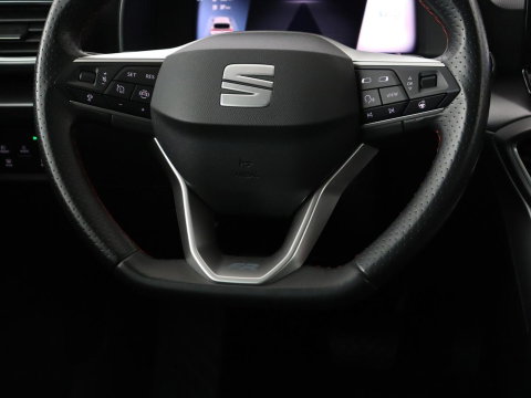 SEAT Leon 1.4 TSI eHybrid PHEV FR | SOH 91,2% | Stoelverwarming | Adaptive cruise | Carplay | Navigatie | Sfeerverlichting | Keyless | Stuurverwarming | Camera | 18'' | Full LED | Digital Cockpit | Plug In