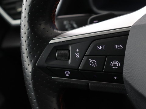 SEAT Leon 1.4 TSI eHybrid PHEV FR | SOH 91,2% | Stoelverwarming | Adaptive cruise | Carplay | Navigatie | Sfeerverlichting | Keyless | Stuurverwarming | Camera | 18'' | Full LED | Digital Cockpit | Plug In
