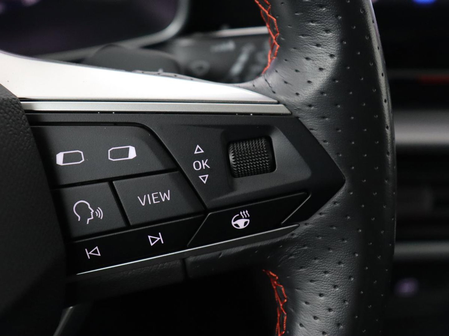 SEAT Leon 1.4 TSI eHybrid PHEV FR | SOH 91,2% | Stoelverwarming | Adaptive cruise | Carplay | Navigatie | Sfeerverlichting | Keyless | Stuurverwarming | Camera | 18'' | Full LED | Digital Cockpit | Plug In