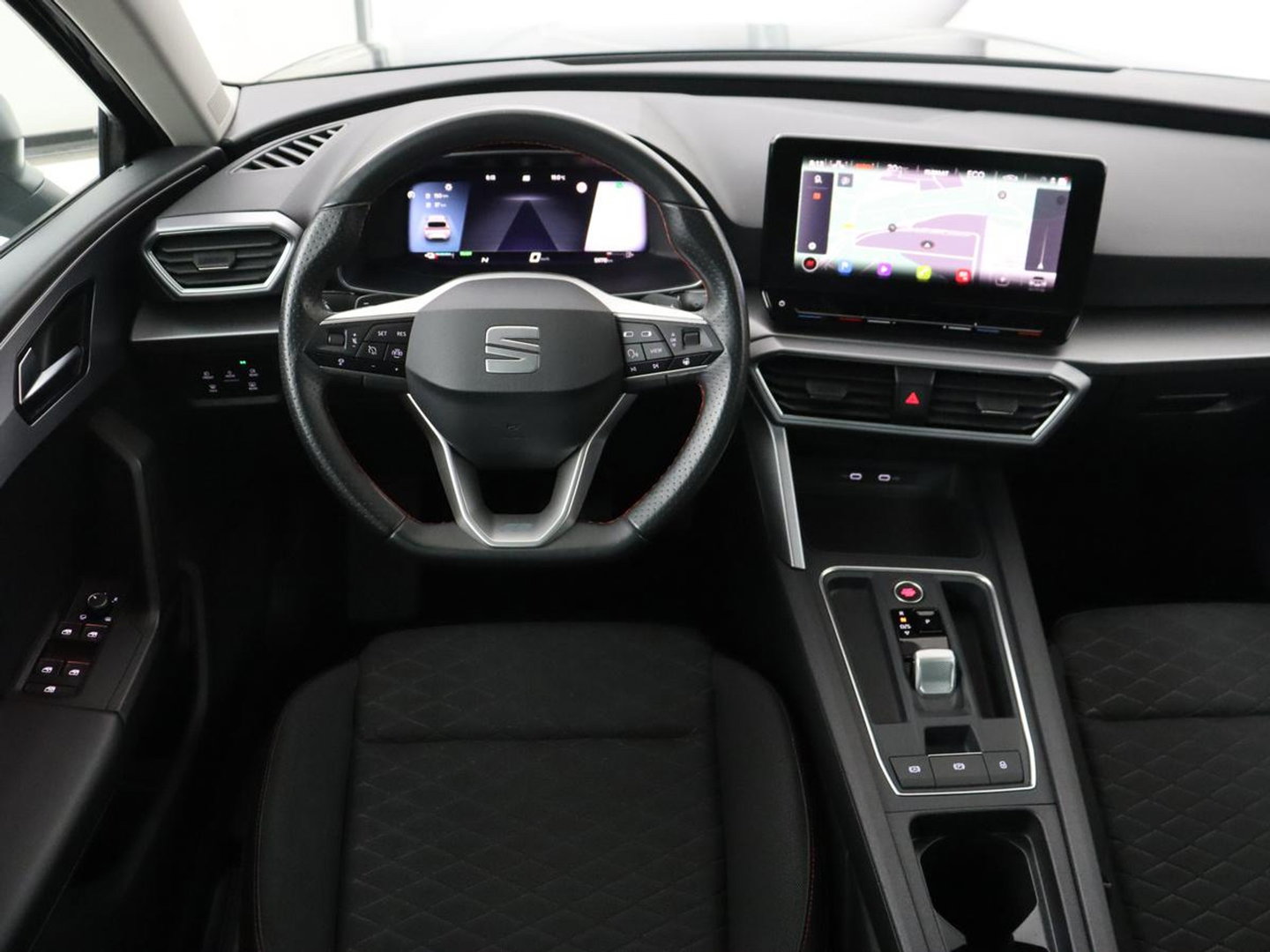 SEAT Leon 1.4 TSI eHybrid PHEV FR | SOH 91,2% | Stoelverwarming | Adaptive cruise | Carplay | Navigatie | Sfeerverlichting | Keyless | Stuurverwarming | Camera | 18'' | Full LED | Digital Cockpit | Plug In