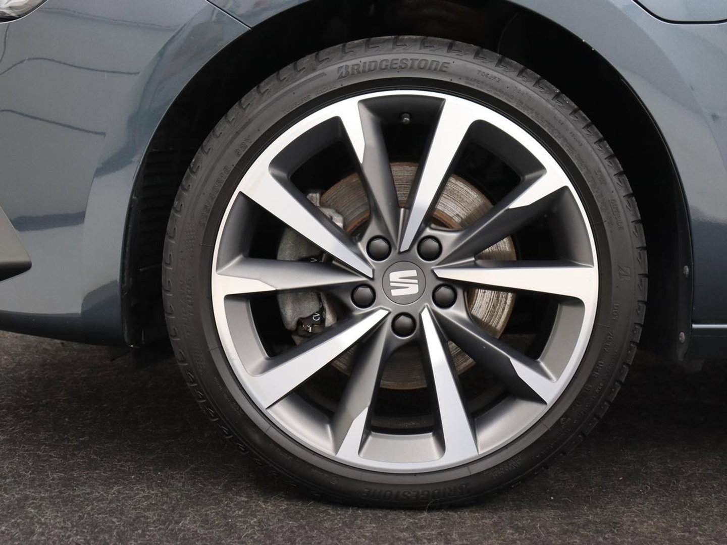 SEAT Leon 1.4 TSI eHybrid PHEV FR | SOH 91,2% | Stoelverwarming | Adaptive cruise | Carplay | Navigatie | Sfeerverlichting | Keyless | Stuurverwarming | Camera | 18'' | Full LED | Digital Cockpit | Plug In