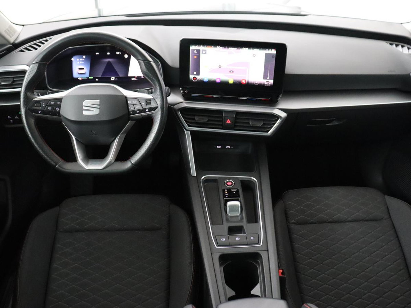 SEAT Leon 1.4 TSI eHybrid PHEV FR | SOH 91,2% | Stoelverwarming | Adaptive cruise | Carplay | Navigatie | Sfeerverlichting | Keyless | Stuurverwarming | Camera | 18'' | Full LED | Digital Cockpit | Plug In