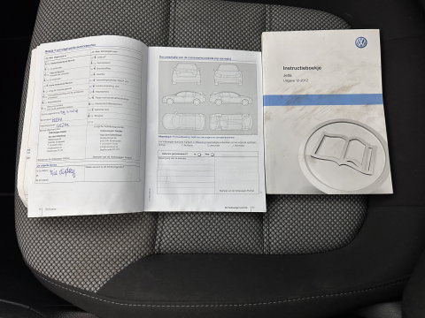 Volkswagen Jetta 1.4 TSI Hybrid Highline Aut. *PANO | XENON | NAVI-FULLMAP | HEATED-COMFORTSEATS | PRIVACY-GLASS | SHIFTPADDLES |  ECC | PDC | CRUISE | 17''ALU*