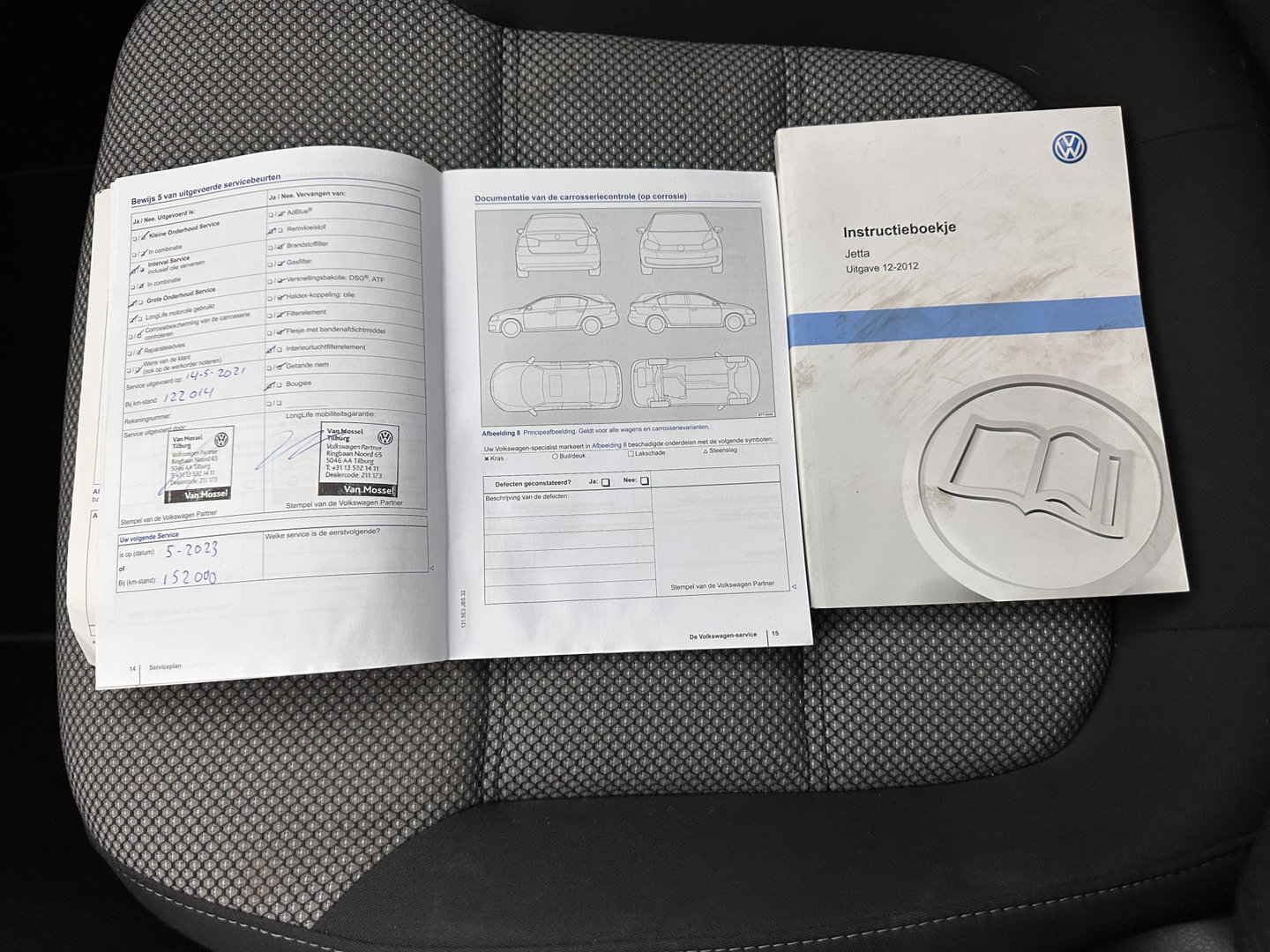 Volkswagen Jetta 1.4 TSI Hybrid Highline Aut. *PANO | XENON | NAVI-FULLMAP | HEATED-COMFORTSEATS | PRIVACY-GLASS | SHIFTPADDLES |  ECC | PDC | CRUISE | 17''ALU*