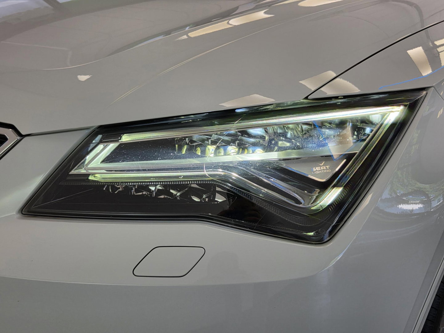 SEAT Ateca 1.5 TSI FR Business Intense Panoramadak Trekhaak Elektrisch Leder interieur