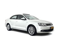 Volkswagen Jetta - 1.4 TSI Hybrid Highline Aut. *PANO | XENON | NAVI-FULLMAP | HEATED-COMFORTSEATS | PRIVACY-GLASS | SHIFTPADDLES |  ECC | PDC | CRUISE | 17''ALU*
