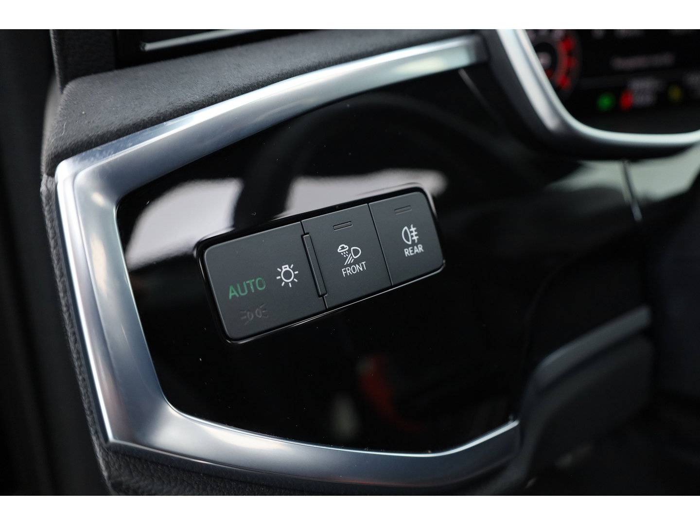 Audi RS Q3 Sportback 2.5 TFSI | Pano | RS Seats | RS Sportuitlaat | Matrix LED | Sonos | Full Black | 21'' | ACC | Keyless | Camera | X