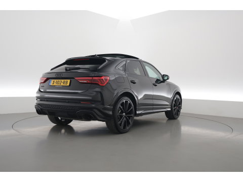 Audi RS Q3 Sportback 2.5 TFSI | Pano | RS Seats | RS Sportuitlaat | Matrix LED | Sonos | Full Black | 21'' | ACC | Keyless | Camera | X