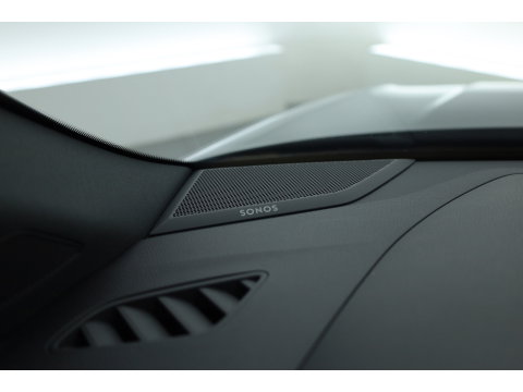 Audi RS Q3 Sportback 2.5 TFSI | Pano | RS Seats | RS Sportuitlaat | Matrix LED | Sonos | Full Black | 21'' | ACC | Keyless | Camera | X