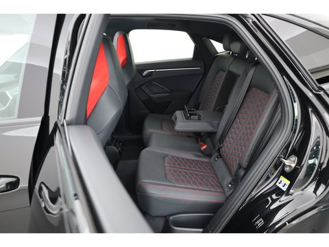 Audi RS Q3 Sportback 2.5 TFSI | Pano | RS Seats | RS Sportuitlaat | Matrix LED | Sonos | Full Black | 21'' | ACC | Keyless | Camera | X
