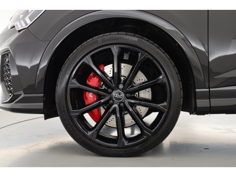 Audi RS Q3 Sportback 2.5 TFSI | Pano | RS Seats | RS Sportuitlaat | Matrix LED | Sonos | Full Black | 21'' | ACC | Keyless | Camera | X