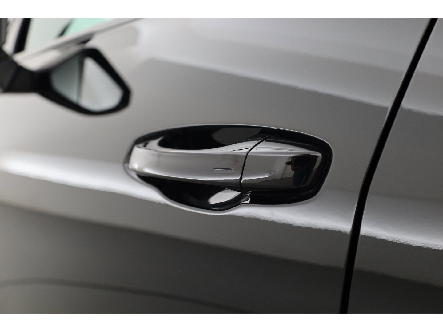 Audi RS Q3 Sportback 2.5 TFSI | Pano | RS Seats | RS Sportuitlaat | Matrix LED | Sonos | Full Black | 21'' | ACC | Keyless | Camera | X