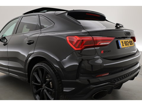 Audi RS Q3 Sportback 2.5 TFSI | Pano | RS Seats | RS Sportuitlaat | Matrix LED | Sonos | Full Black | 21'' | ACC | Keyless | Camera | X