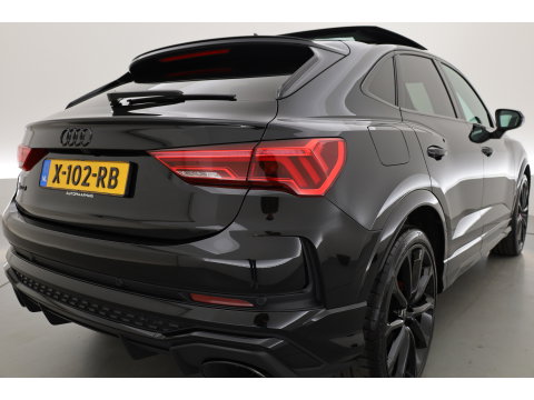 Audi RS Q3 Sportback 2.5 TFSI | Pano | RS Seats | RS Sportuitlaat | Matrix LED | Sonos | Full Black | 21'' | ACC | Keyless | Camera | X