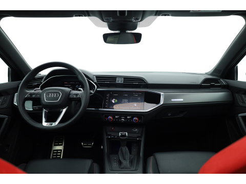 Audi RS Q3 Sportback 2.5 TFSI | Pano | RS Seats | RS Sportuitlaat | Matrix LED | Sonos | Full Black | 21'' | ACC | Keyless | Camera | X