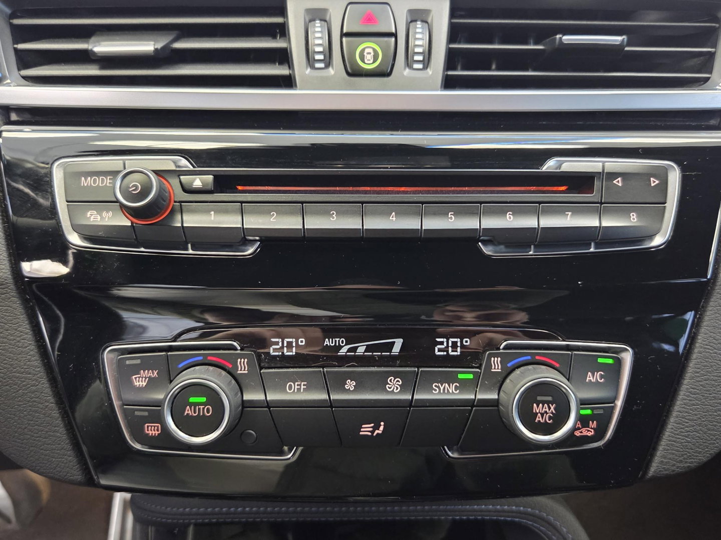 BMW X1 sDrive18i Executive M-sport Full-led Navigatie 19'inch lmv