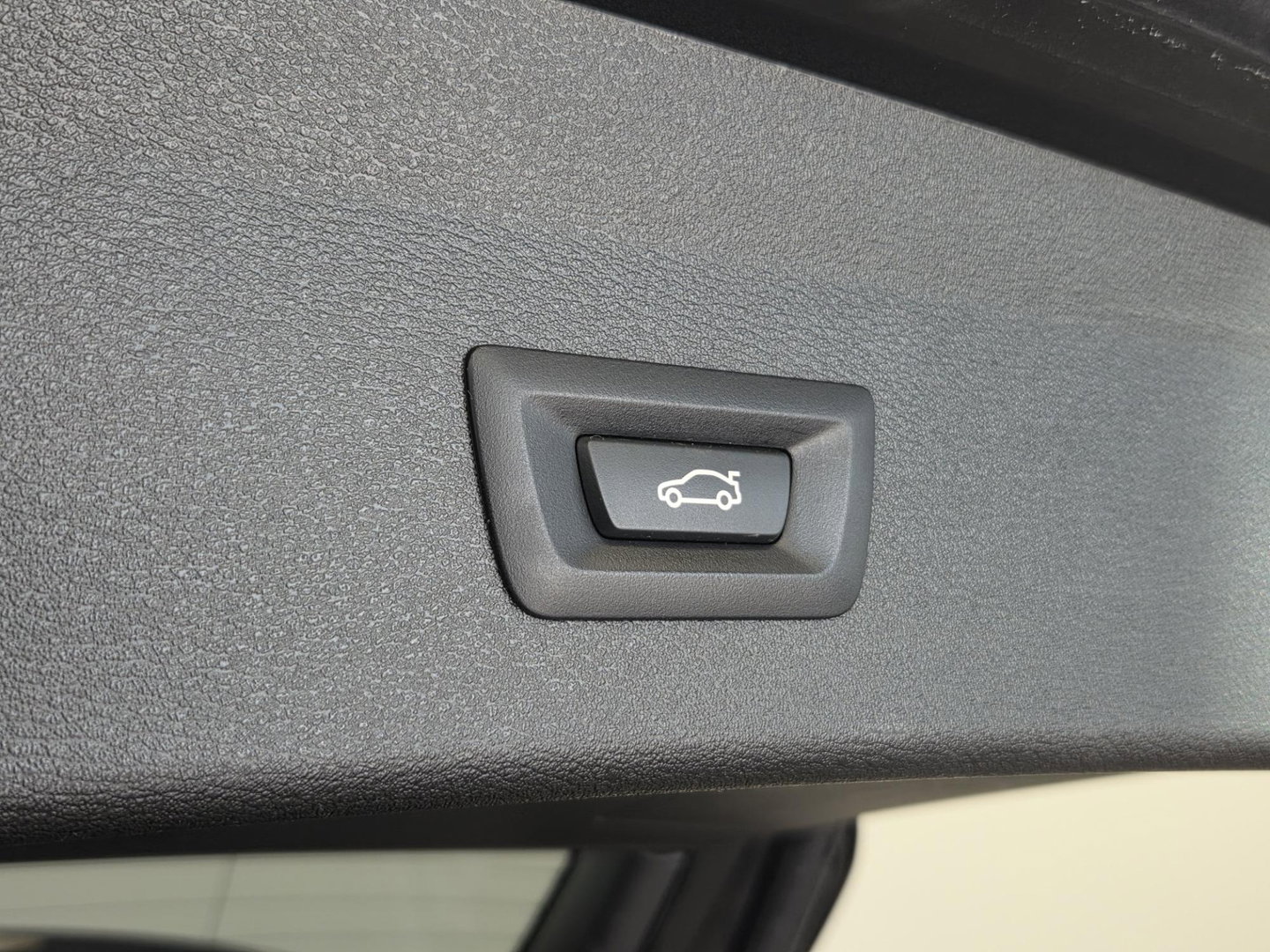 BMW X1 sDrive18i Executive M-sport Full-led Navigatie 19'inch lmv