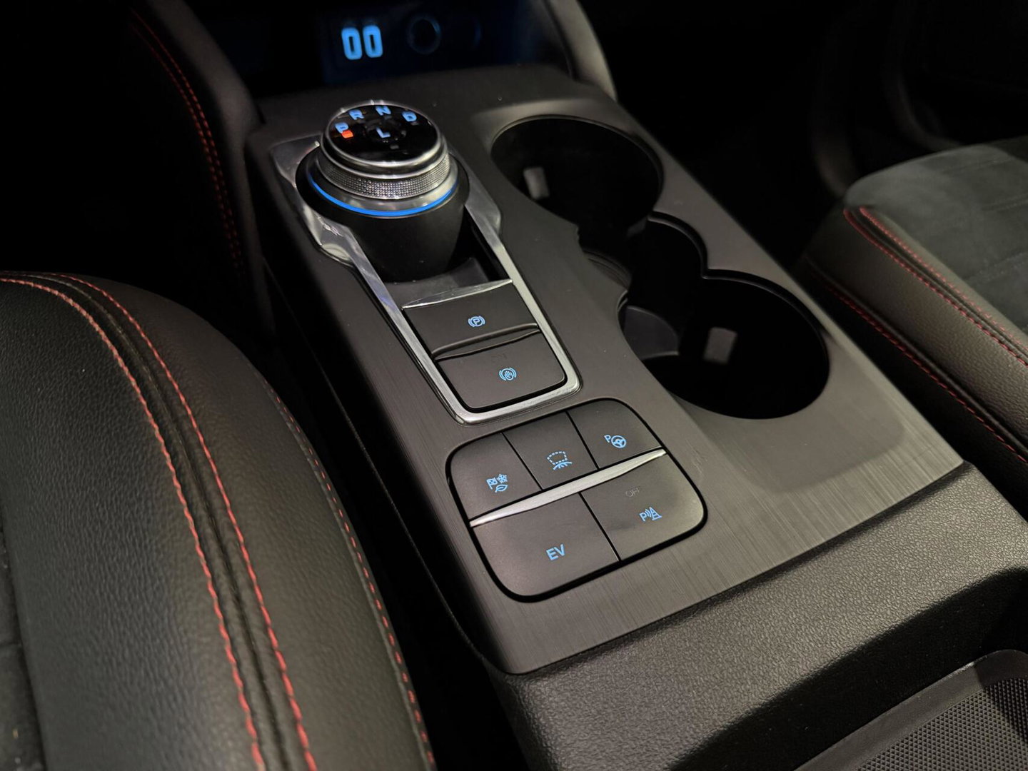 Ford Kuga 2.5 PHEV ST-Line X Pano Trekhaak B&O Camera Winter