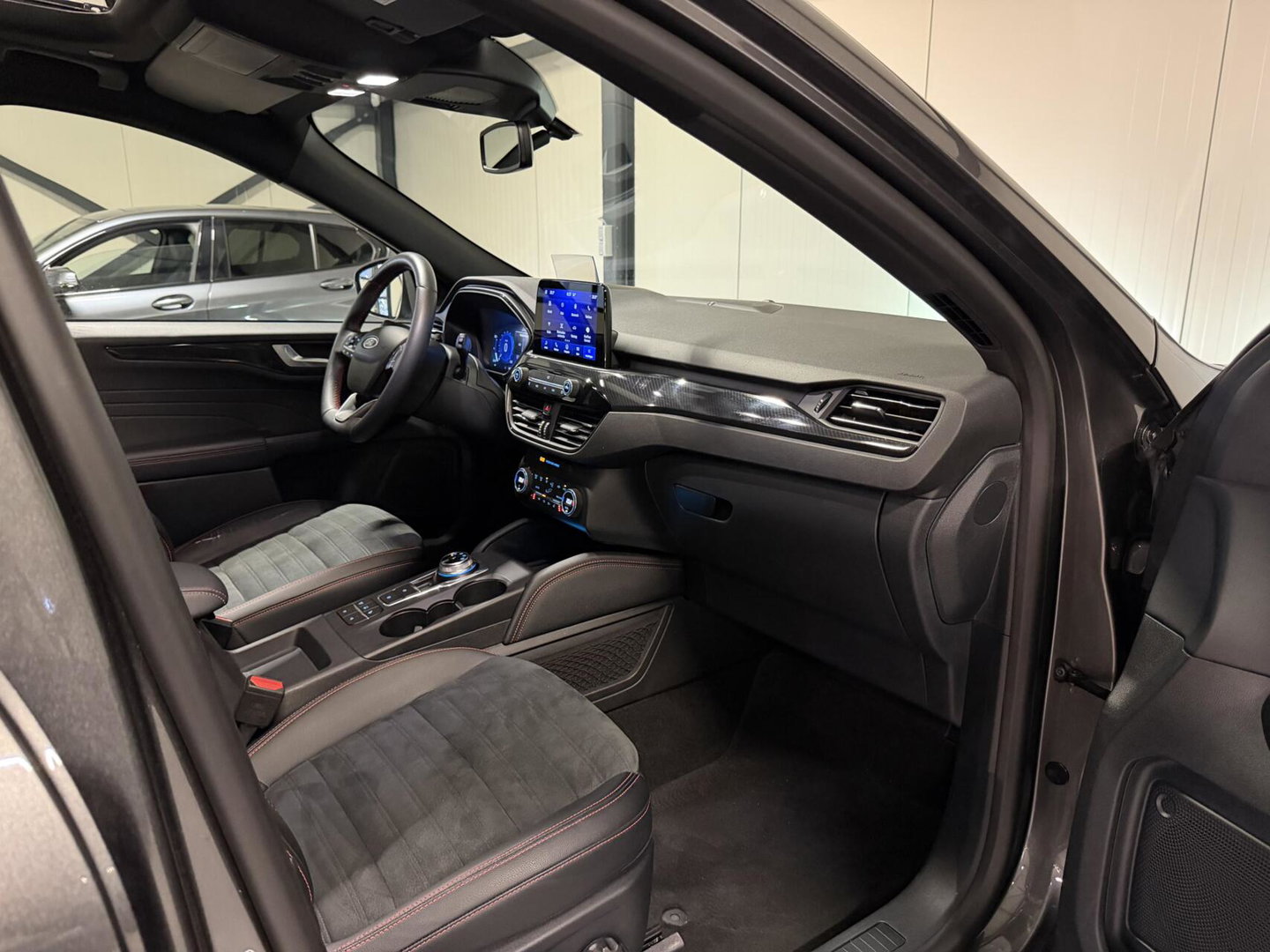 Ford Kuga 2.5 PHEV ST-Line X Pano Trekhaak B&O Camera Winter
