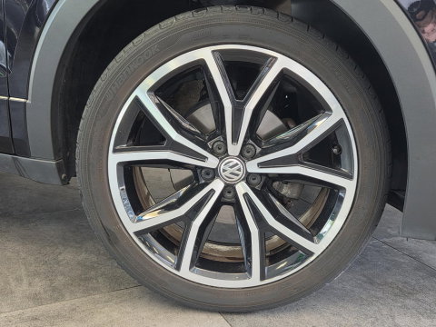 Volkswagen T-Cross 1.0 TSI Style Business R VCP Stoelverwarming Navigatie 24 Maanden garantie* (Vraag naar de voorwaarden)