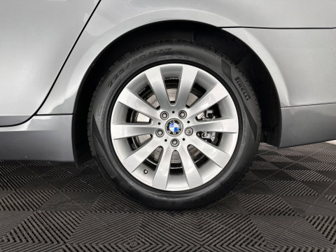 BMW 5 Serie Touring 525i Aut. *LEATHER | XENON | MEMORY-PACK | HEATED-SPORTSEATS | HIFI-SOUND | ECC | PDC | CRUISE | TOWBAR | 17''ALU*