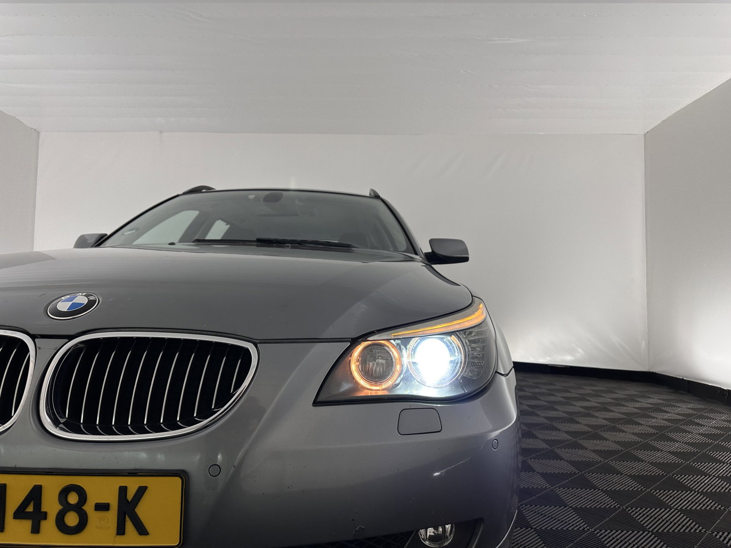 BMW 5 Serie Touring 525i Aut. *LEATHER | XENON | MEMORY-PACK | HEATED-SPORTSEATS | HIFI-SOUND | ECC | PDC | CRUISE | TOWBAR | 17''ALU*
