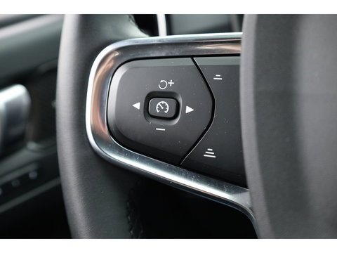 Volvo XC40 1.5 T4 Plug-in hybrid Plus Bright | Facelift | Elek. Trekhaak | H&K audio | memory stoelen | Carplay |