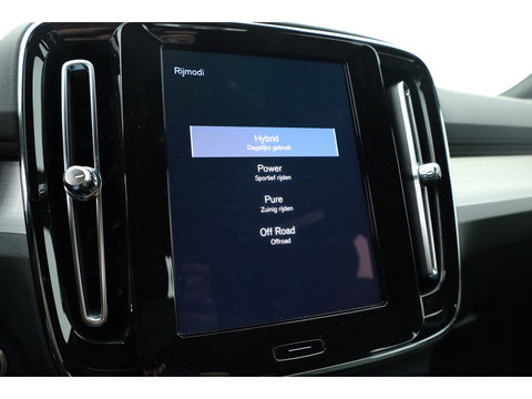 Volvo XC40 1.5 T4 Plug-in hybrid Plus Bright | Facelift | Elek. Trekhaak | H&K audio | memory stoelen | Carplay |