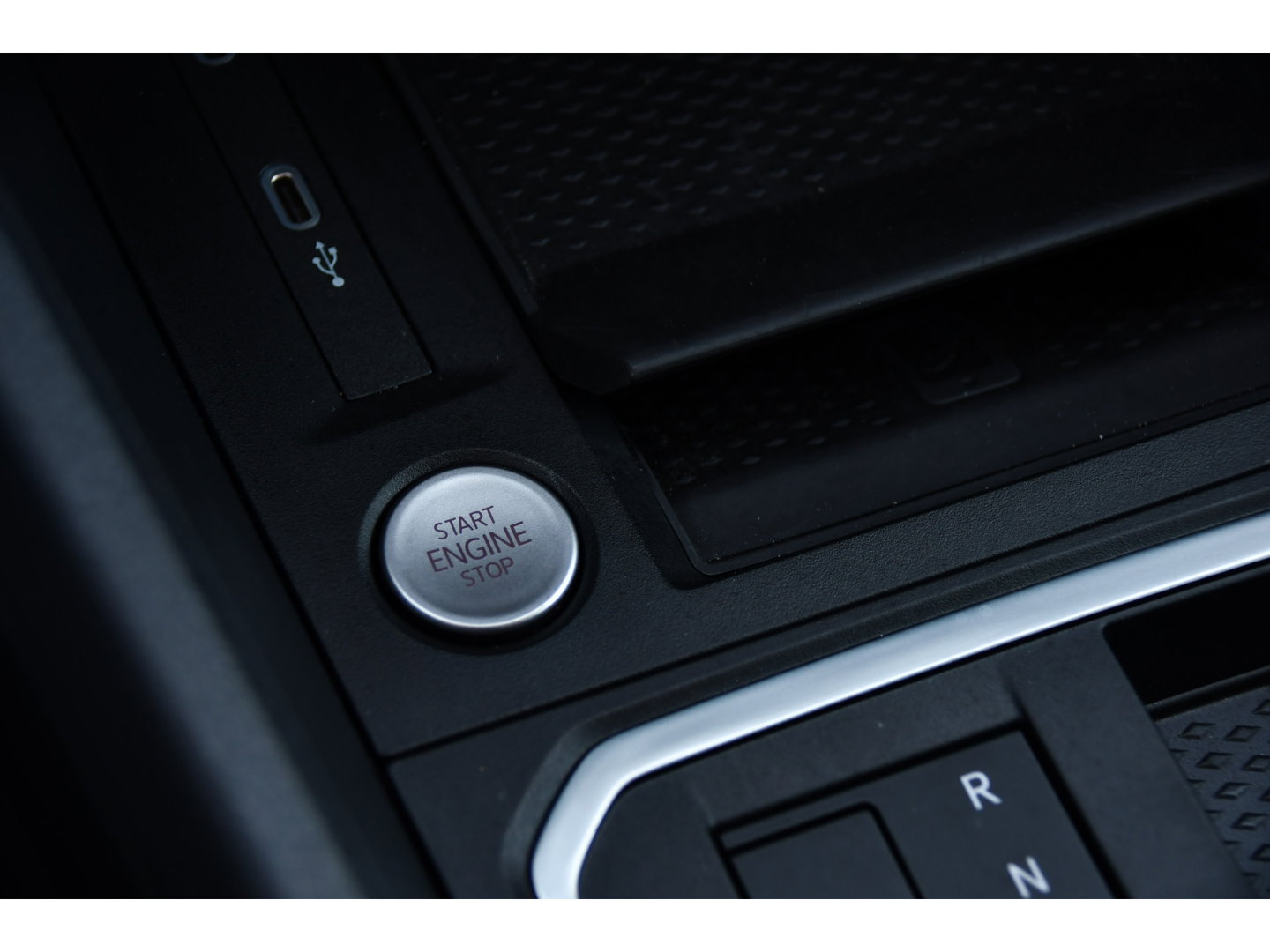Ford Transit Connect 2.0 EcoBlue L2 Limited PB Edition Full options! Camera, Cruise, Virtual,  Carplay, 122pk, Automaat, Leder, Stuurverwarming, Trekhaak, Uniek!