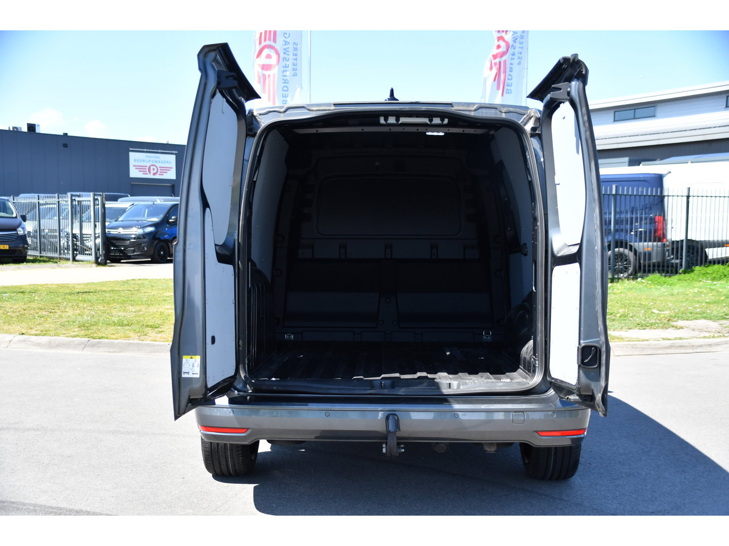Ford Transit Connect 2.0 EcoBlue L2 Limited PB Edition Full options! Camera, Cruise, Virtual,  Carplay, 122pk, Automaat, Leder, Stuurverwarming, Trekhaak, Uniek!
