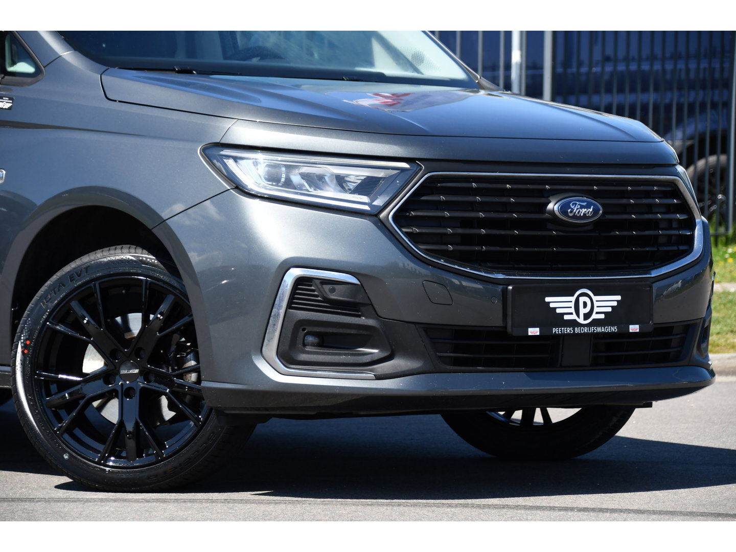 Ford Transit Connect 2.0 EcoBlue L2 Limited PB Edition Full options! Camera, Cruise, Virtual,  Carplay, 122pk, Automaat, Leder, Stuurverwarming, Trekhaak, Uniek!