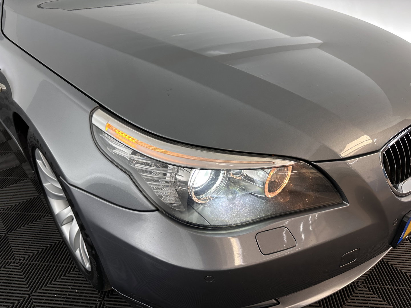 BMW 5 Serie Touring 525i Aut. *LEATHER | XENON | MEMORY-PACK | HEATED-SPORTSEATS | HIFI-SOUND | ECC | PDC | CRUISE | TOWBAR | 17''ALU*
