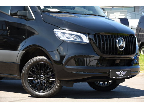 Mercedes-Benz Sprinter 319 1.9 CDI L2H2 RWD Black Edition Camera, Cruise, Carplay, LED, 190pk, Multimedia, Automaat, Geveerde stoel, Sensoren, Trekhaak, Uniek!
