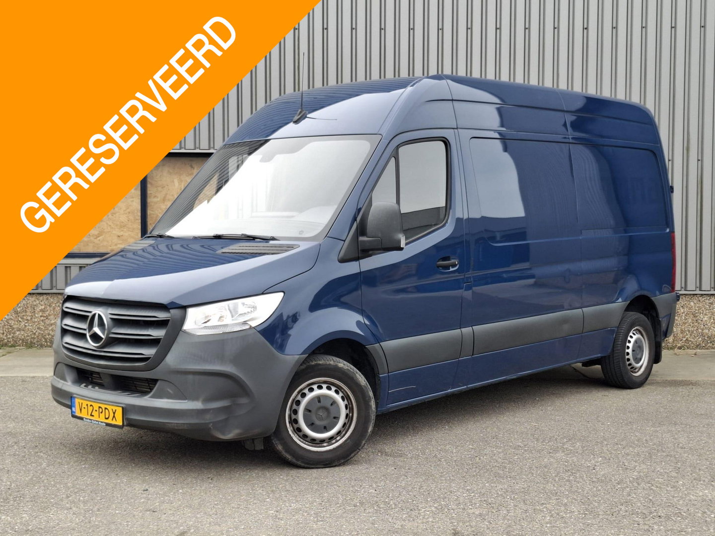 Mercedes-Benz Sprinter 311 2.2 CDI L2H2 AIRCO / CAMERA / 3 ZITS / DEALER ONDERHOUDEN / NAVI