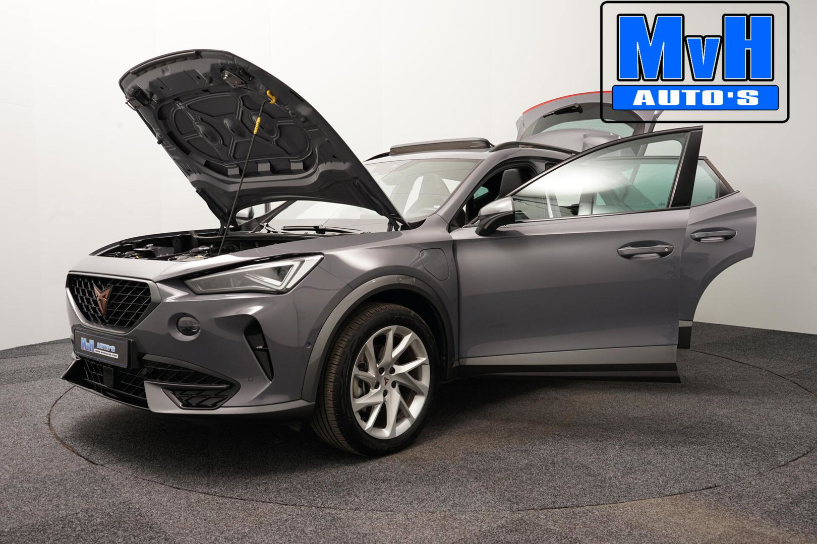 CUPRA Formentor 1.4 e-Hybrid|PANO|KUIPSTOEL|STOEL/STUUR.VERW