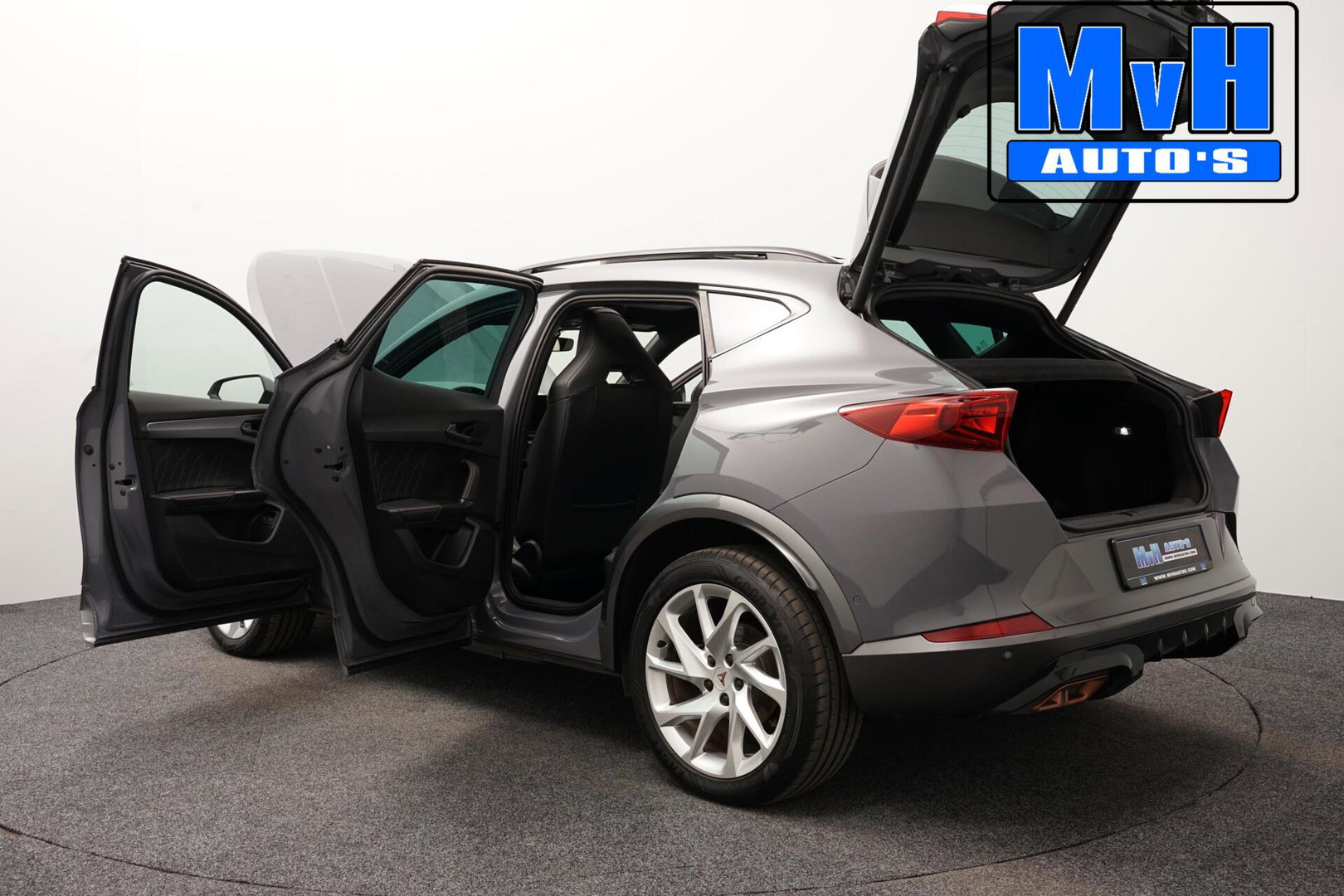CUPRA Formentor 1.4 e-Hybrid|PANO|KUIPSTOEL|STOEL/STUUR.VERW