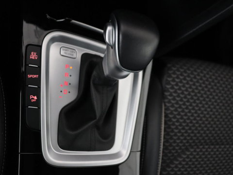 Kia Xceed 1.6 GDi PHEV DynamicLine | Carplay | Keyless | Half leder | Navigatie | Full LED | Parkeerhulp | Climate control | Bluetooth | Cruise control | Plug In