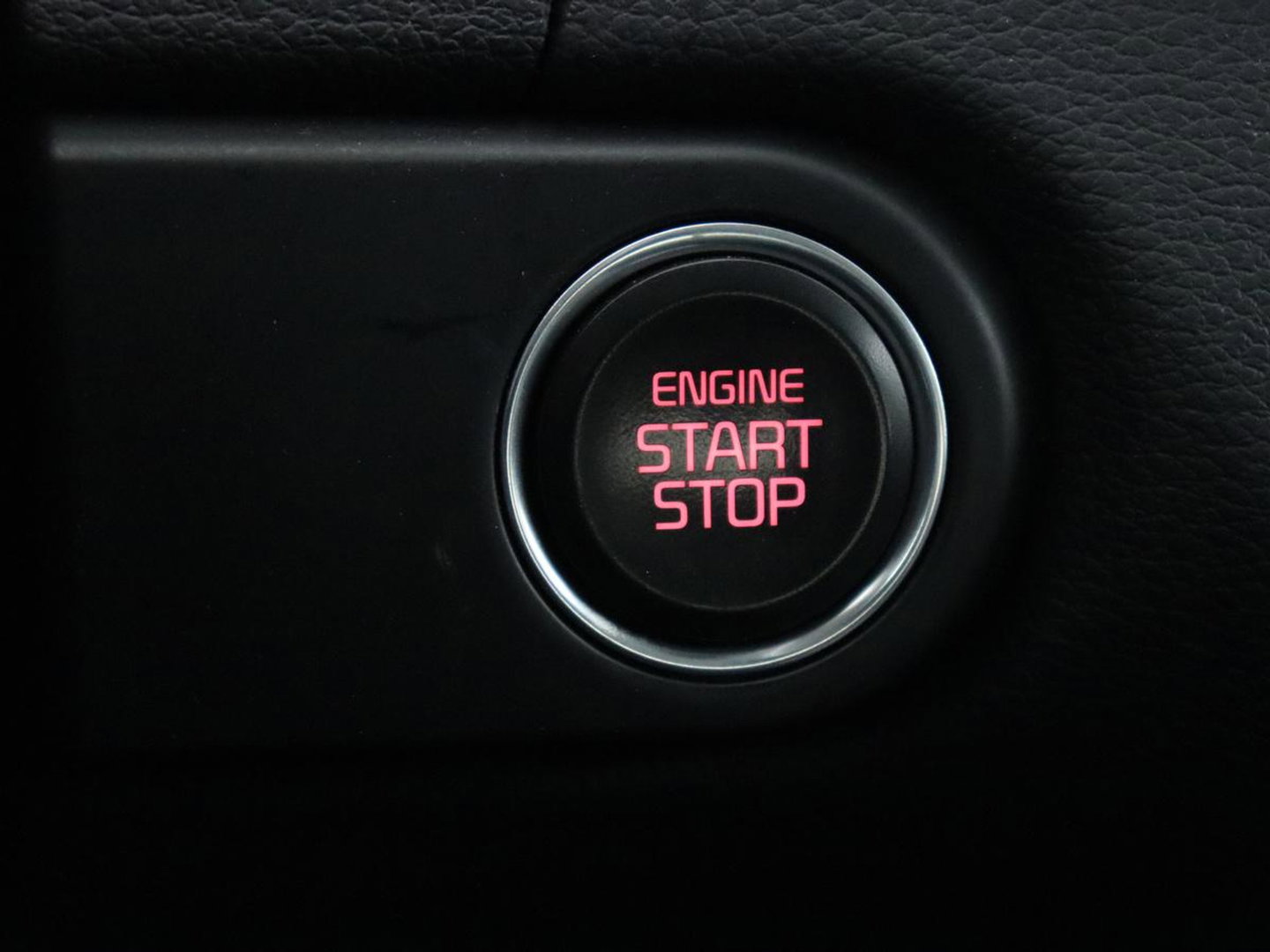 Kia Xceed 1.6 GDi PHEV DynamicLine | Carplay | Keyless | Half leder | Navigatie | Full LED | Parkeerhulp | Climate control | Bluetooth | Cruise control | Plug In