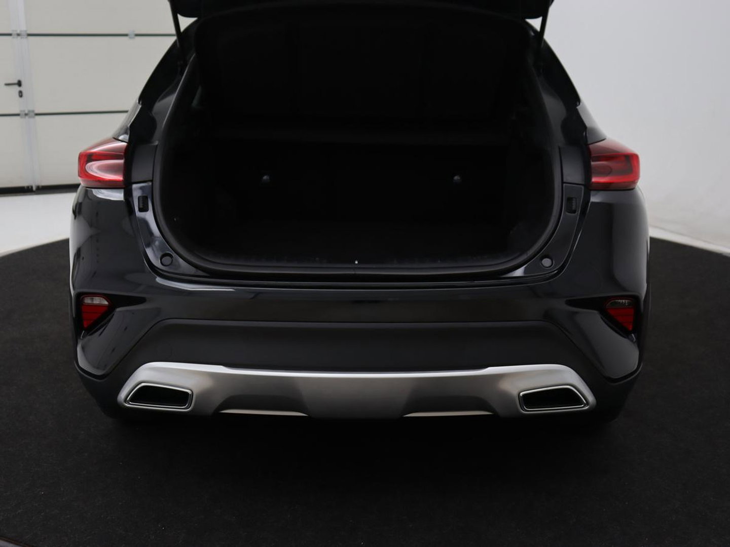 Kia Xceed 1.6 GDi PHEV DynamicLine | Carplay | Keyless | Half leder | Navigatie | Full LED | Parkeerhulp | Climate control | Bluetooth | Cruise control | Plug In