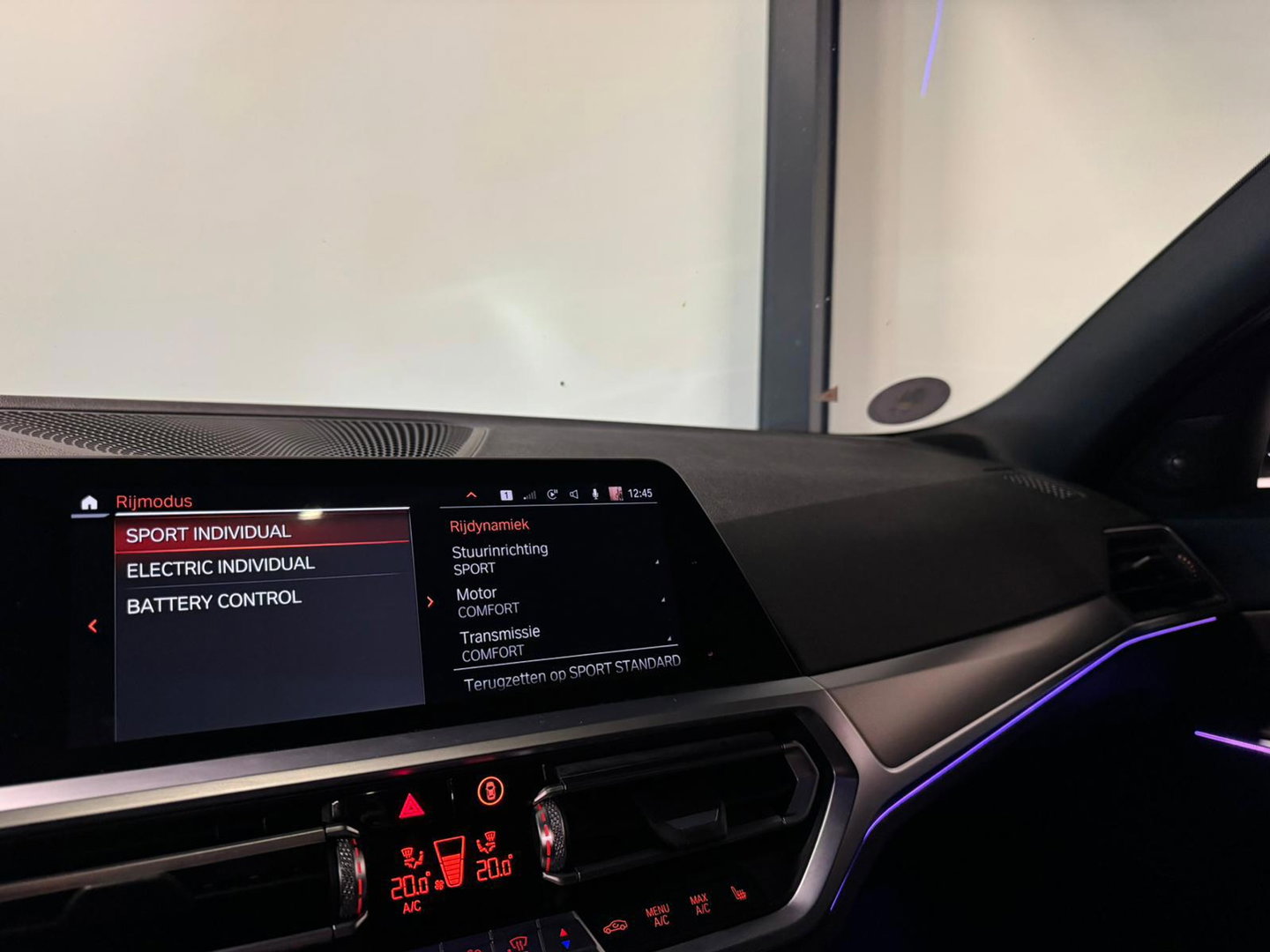 BMW 3-serie 330e M-PAKKET PANO KEYLESS CAM